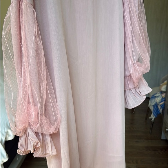 Pink Sheer Dress with Pearl Accents Womens Mens Pregnancy maternity medium - Picture 5 of 7